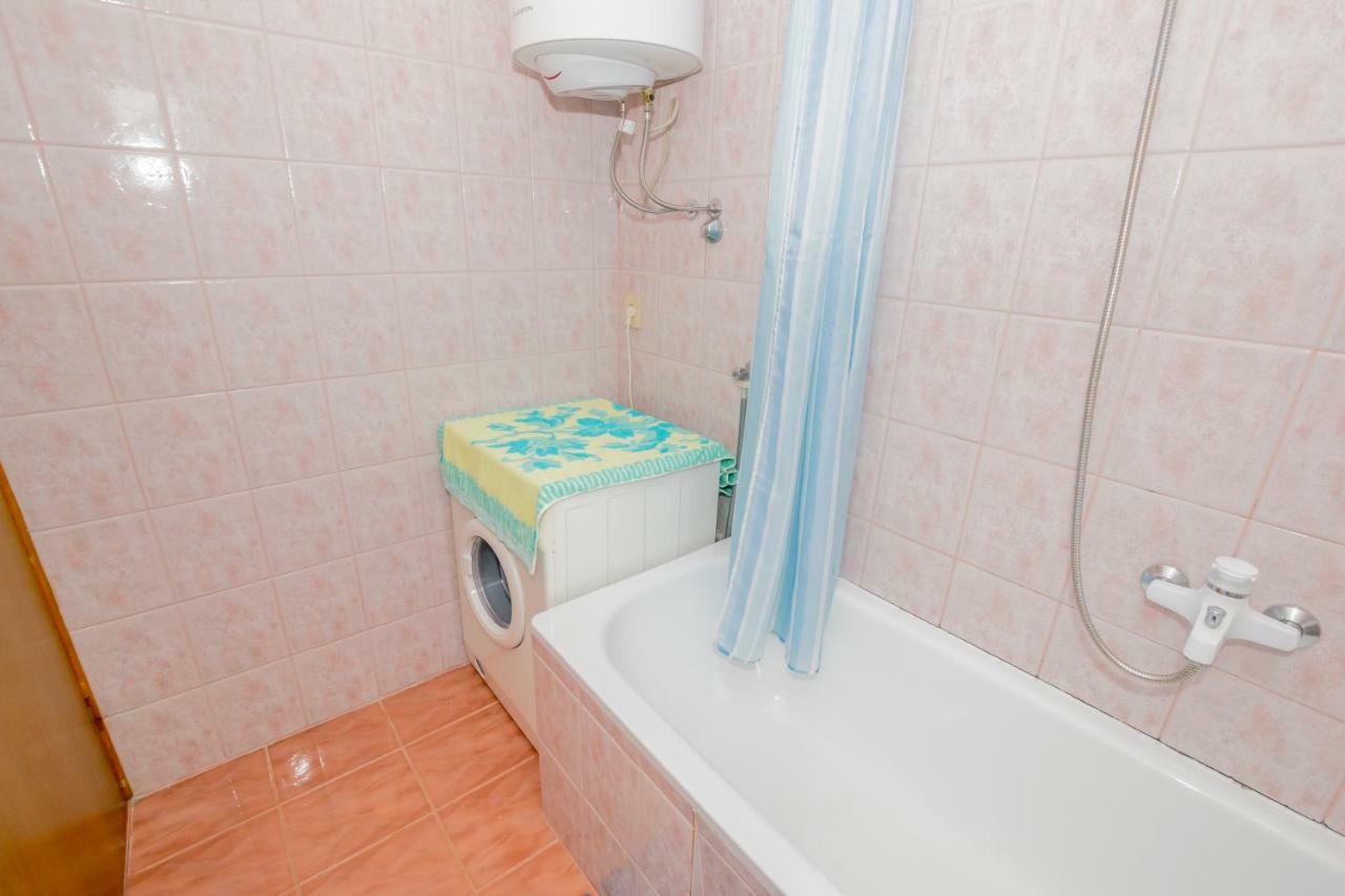 Apartments Mirjana プーラ エクステリア 写真